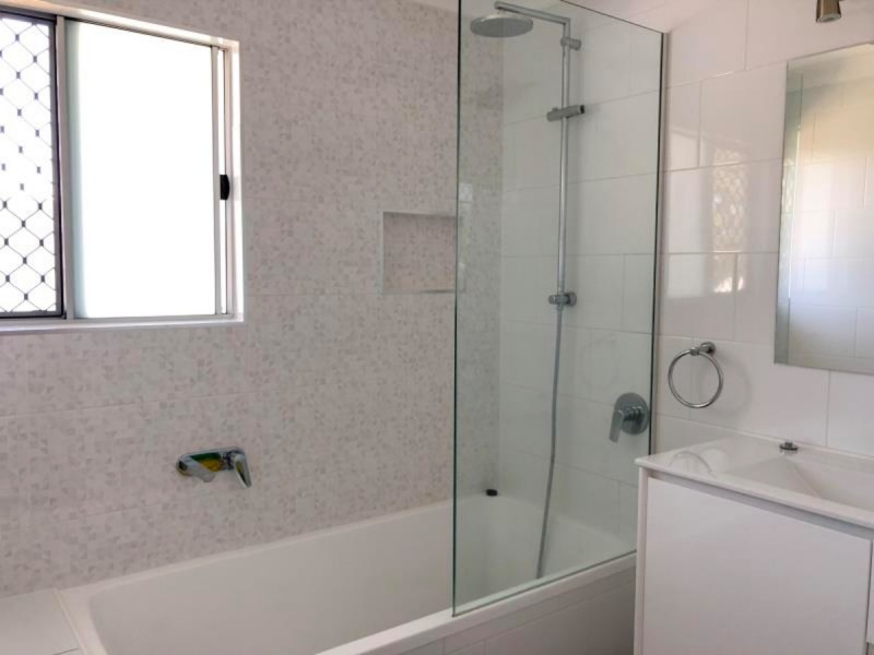 8 Blair Street, Kawana QLD 4701